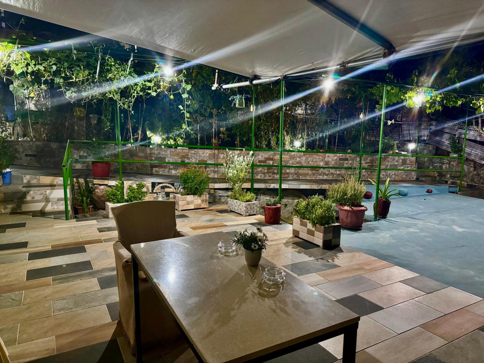 Panoramic View Guest House Gjirokastër 外观 照片